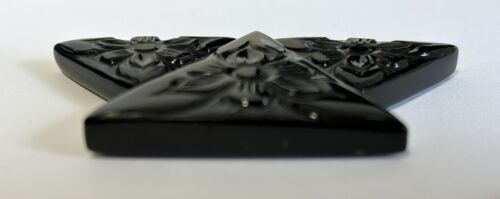 Onyx Triangle Engraved Flowers With Selection A Very Rare Find