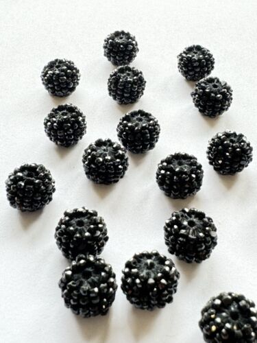 Black Spinel Pair Made In A Flower For Rare Jewelry Make