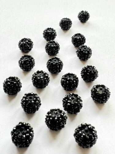 Black Spinel Pair Made In A Flower For Rare Jewelry Make
