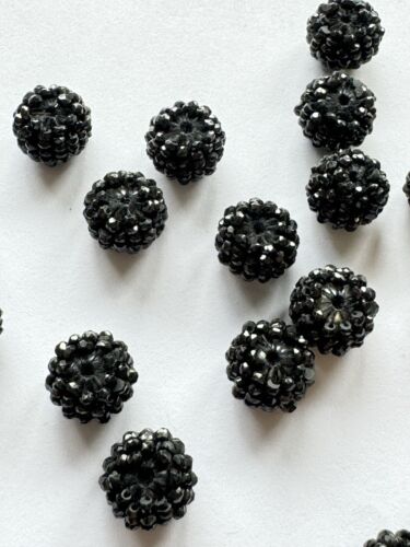 Black Spinel Pair Made In A Flower For Rare Jewelry Make