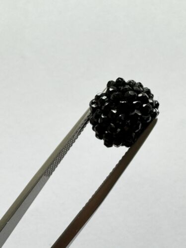 Black Spinel Pair Made In A Flower For Rare Jewelry Make