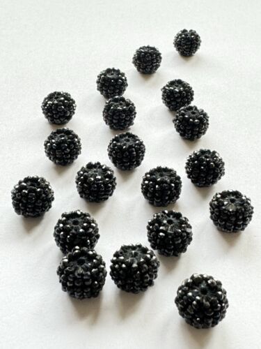 Black Spinel Pair Made In A Flower For Rare Jewelry Make