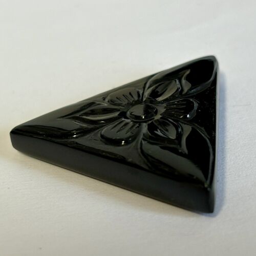 Onyx Triangle Engraved Flowers With Selection A Very Rare Find