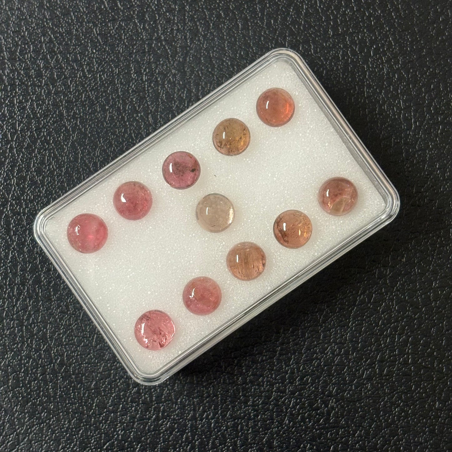 Tourmaline Round Cabochon With Inclusions Approx. 7 mm 1,69 Cts