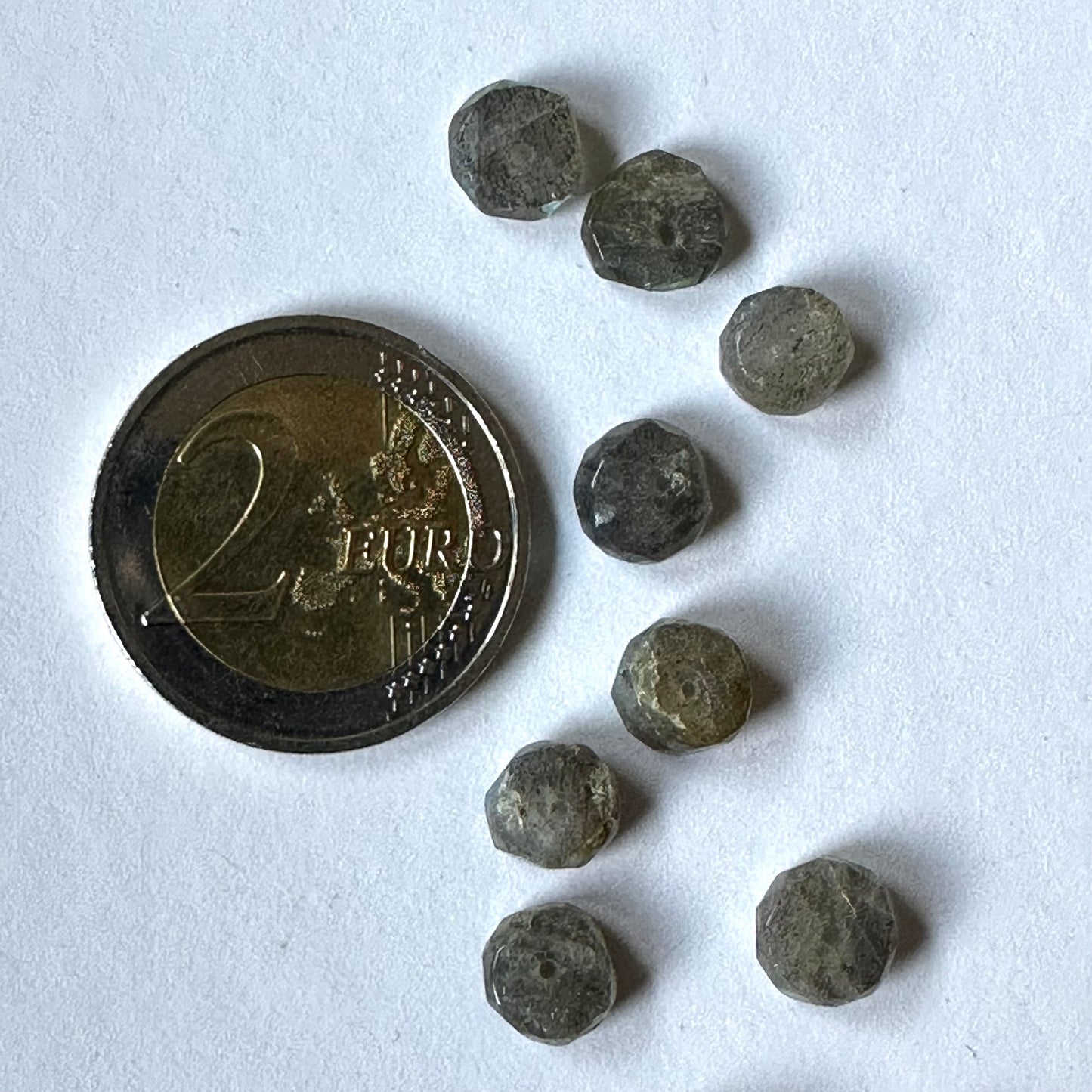 Mesmerizing Labradorite Button shape Loose Beads 33g per Bag