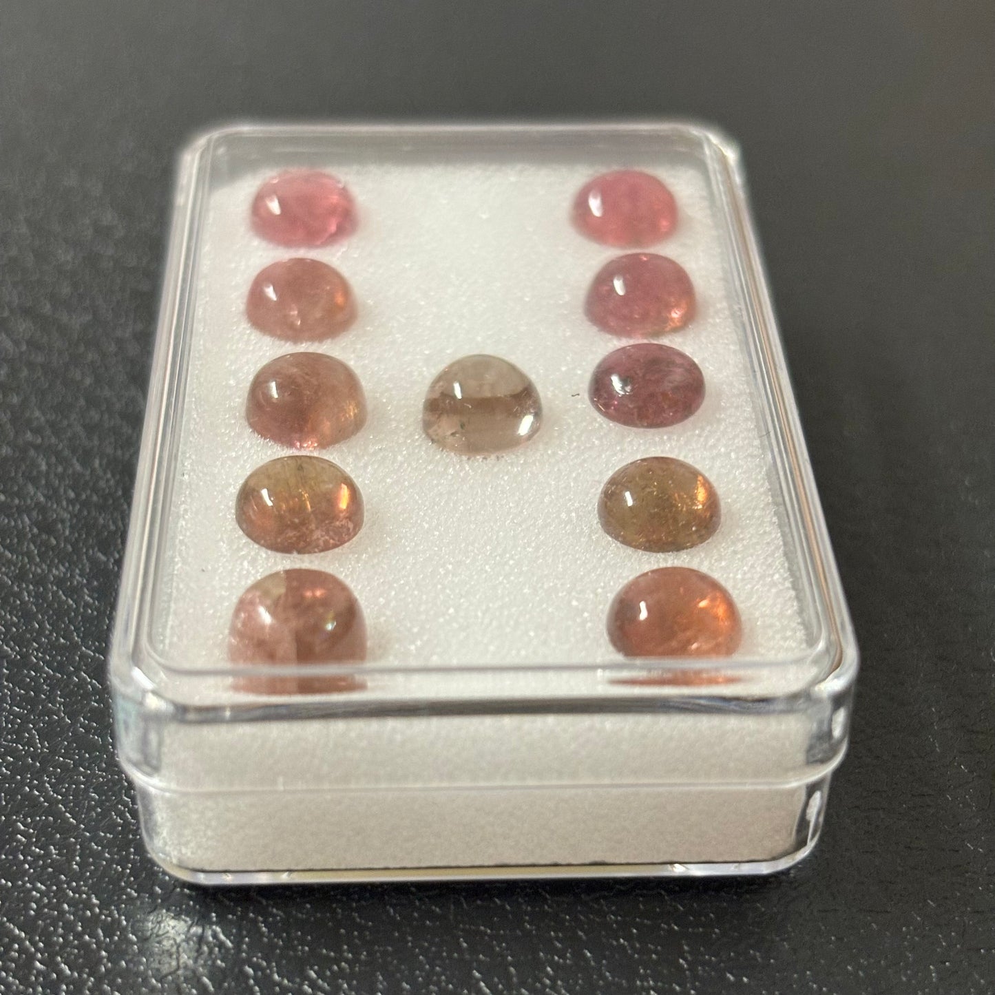 Tourmaline Round Cabochon With Inclusions Approx. 7 mm 1,69 Cts