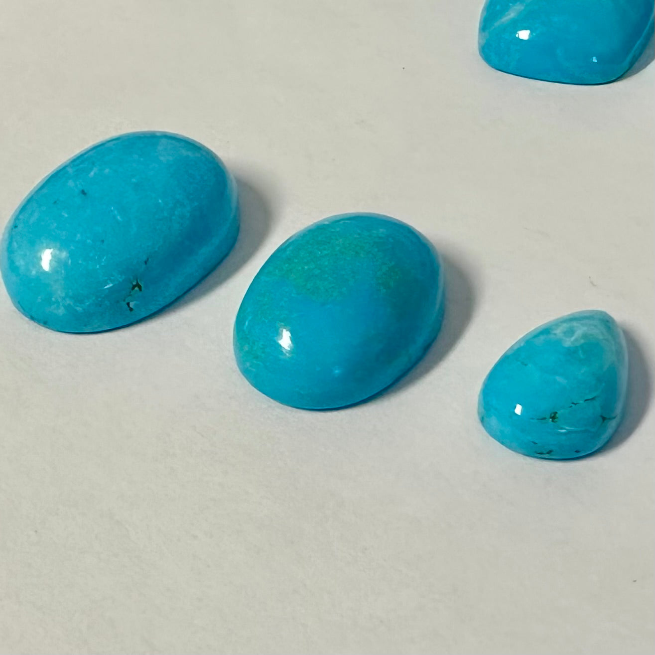 Very Beautiful Turquoise Cabochon and Drip