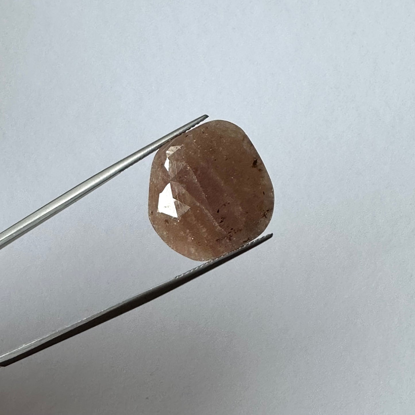 Rostroter Saphir im Rosenschliff mit flachem Boden, Paar, sehr selten, 40,17 Karat