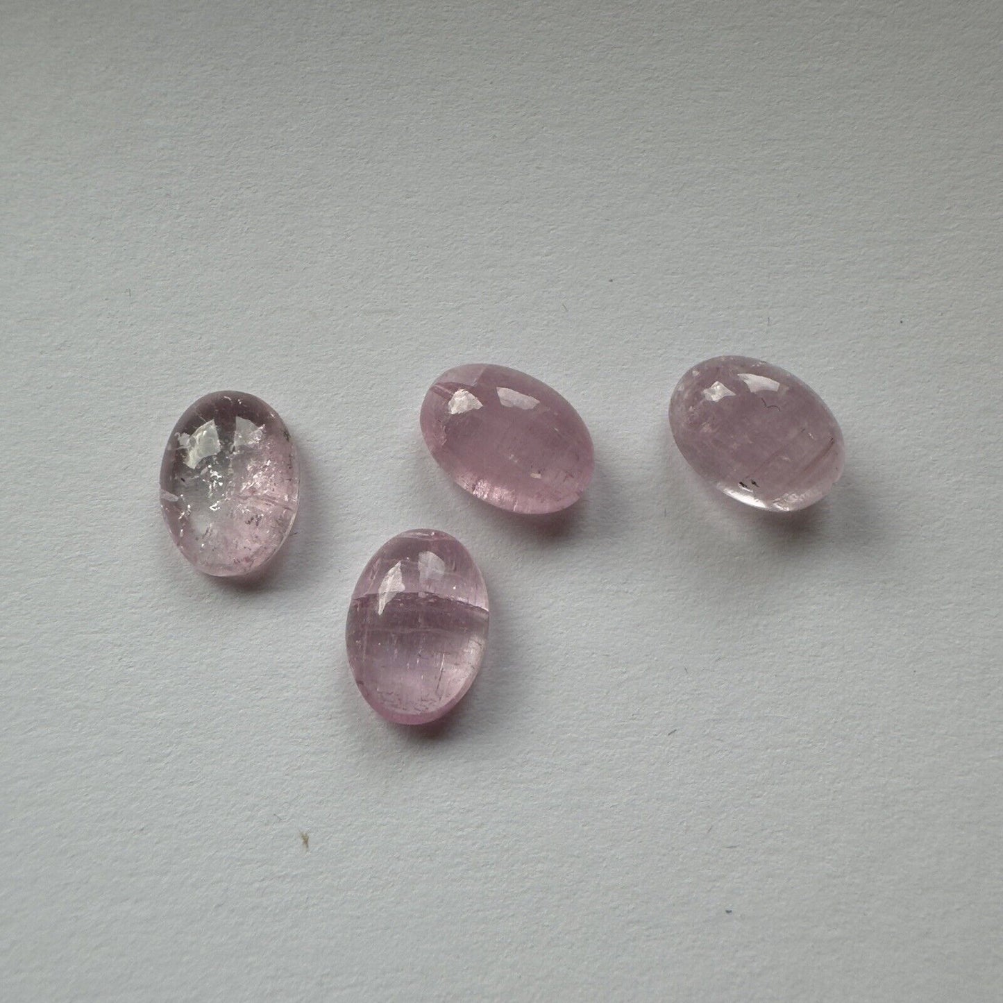1 piece Pink Tourmaline Oval Cabochon with Inclusions 14 x 10mm 7,23cts