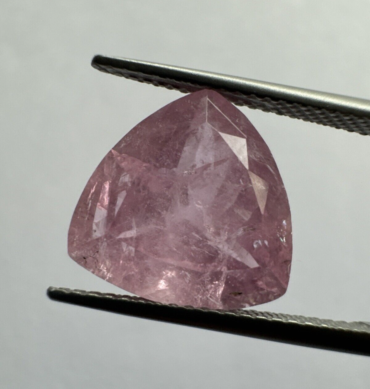 Bright Pink Tourmaline in Trillion Cut 12,3mm x 12,33mm 6,33cts