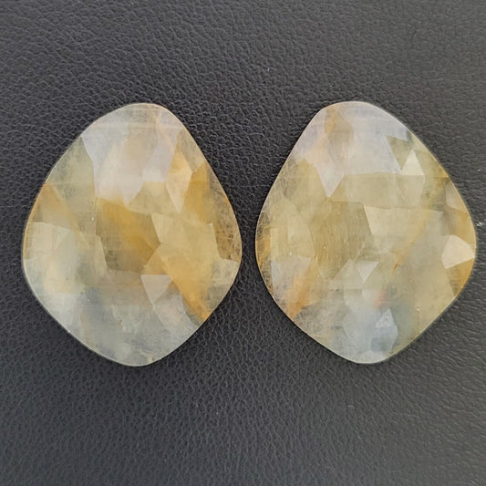 Sapphire Rose Cut Couple With Flat Back A Rare Find 44,02 Carat