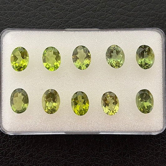 1 Piece Green Peridot Oval Faceted 8 x 6 mm 1,21 Cts