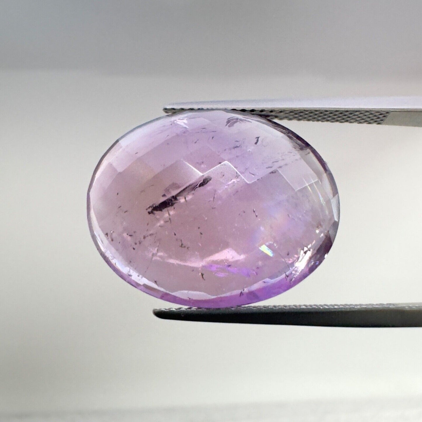 Amethyst Purple Oval Cut Faceted 22 x 17 mm 22,65 Carats