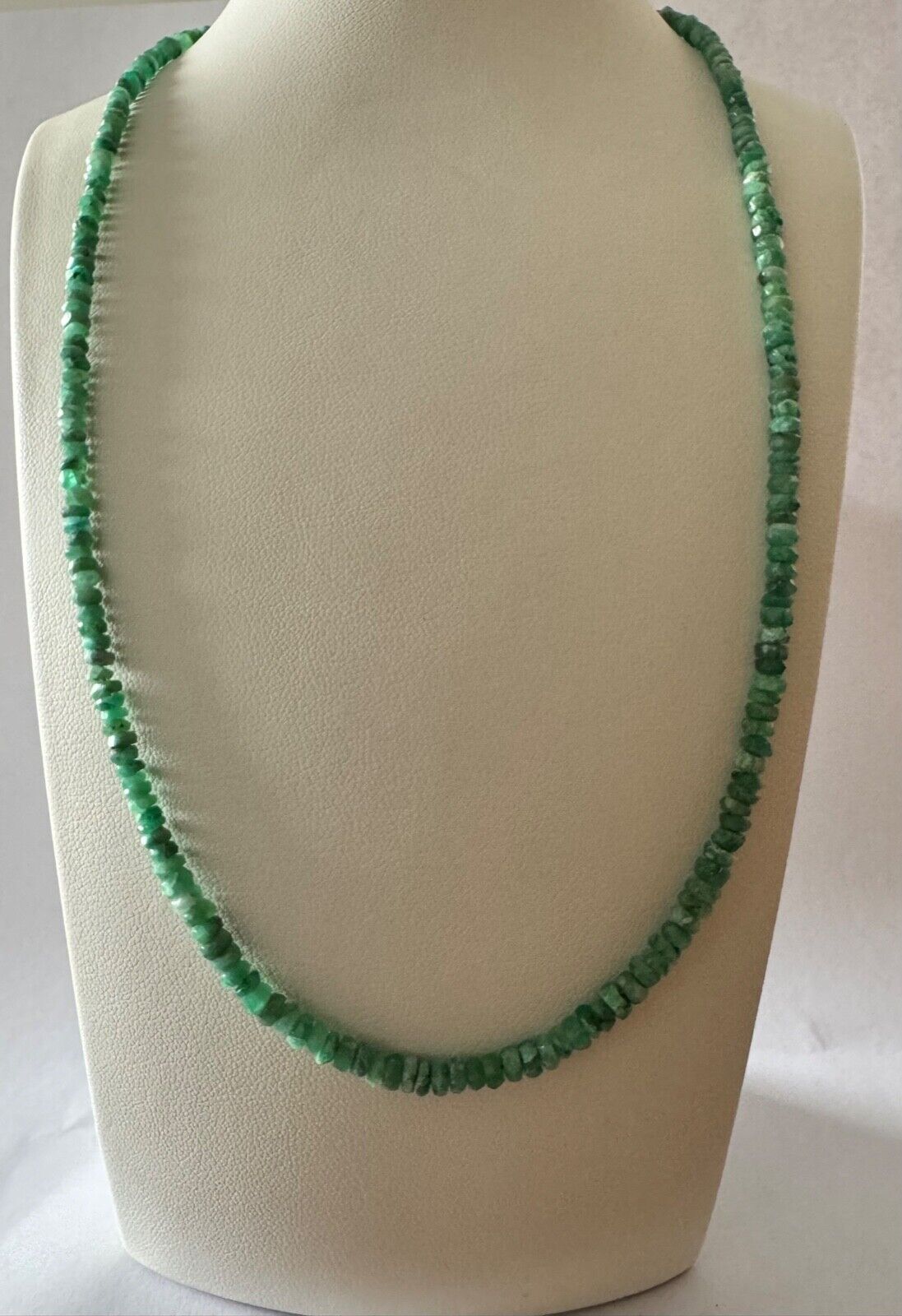 Rare Natural Emerald Rondelle Necklace 42cm 30-39,99 Carat With Silver Clasp