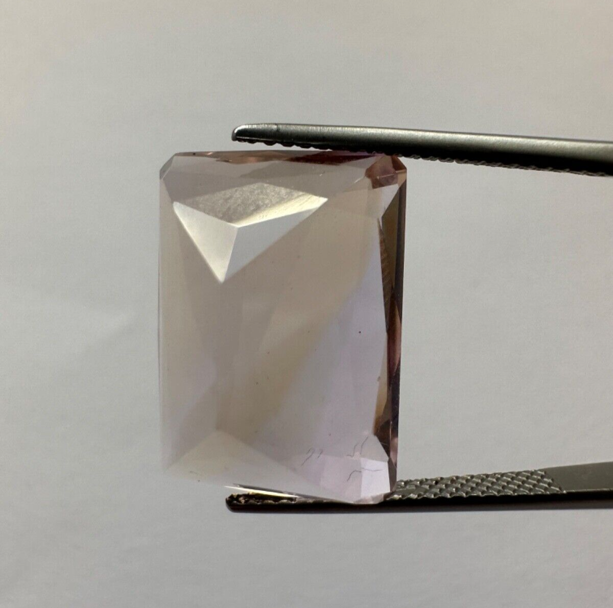 Ametrine 17,1mm x 12,7mm 16,48cts