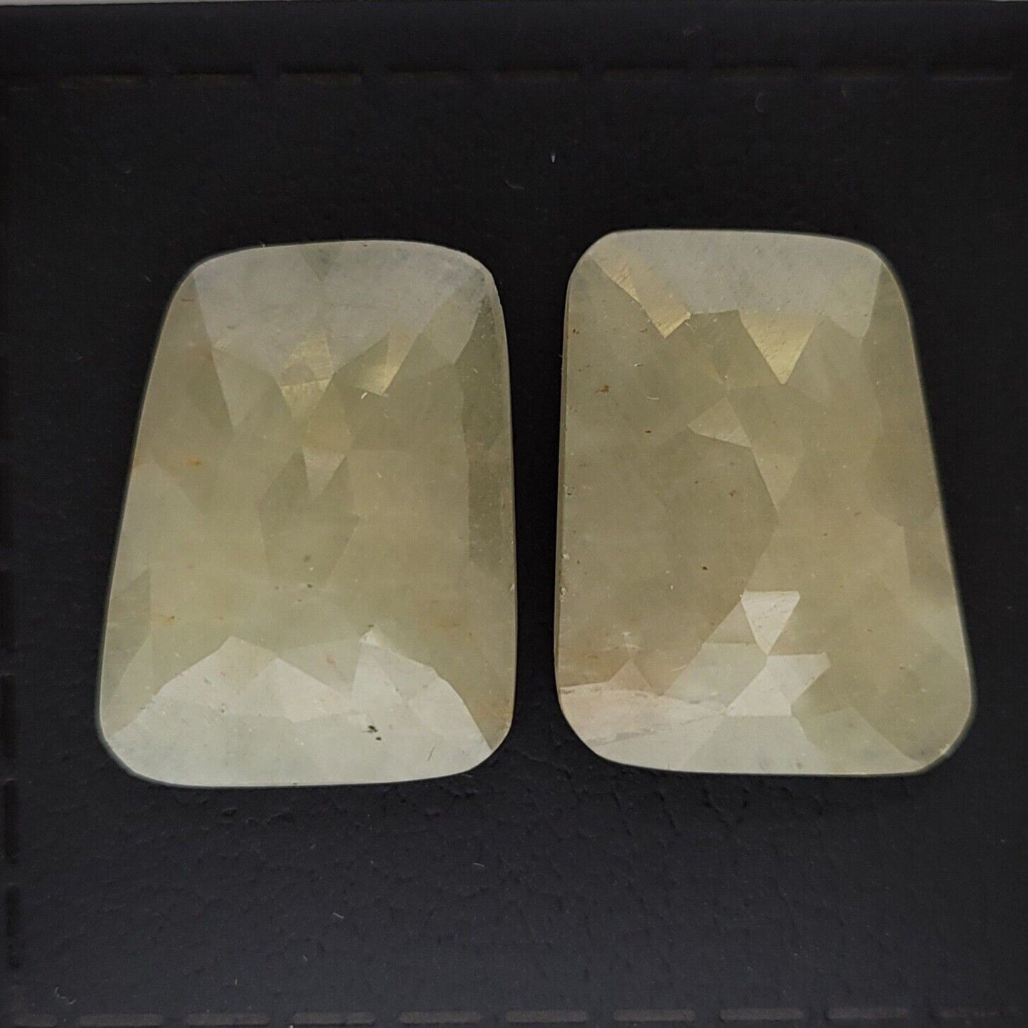 Sapphire Rose Cut Pair With Flat Back A Rare Find 34,32 Carat