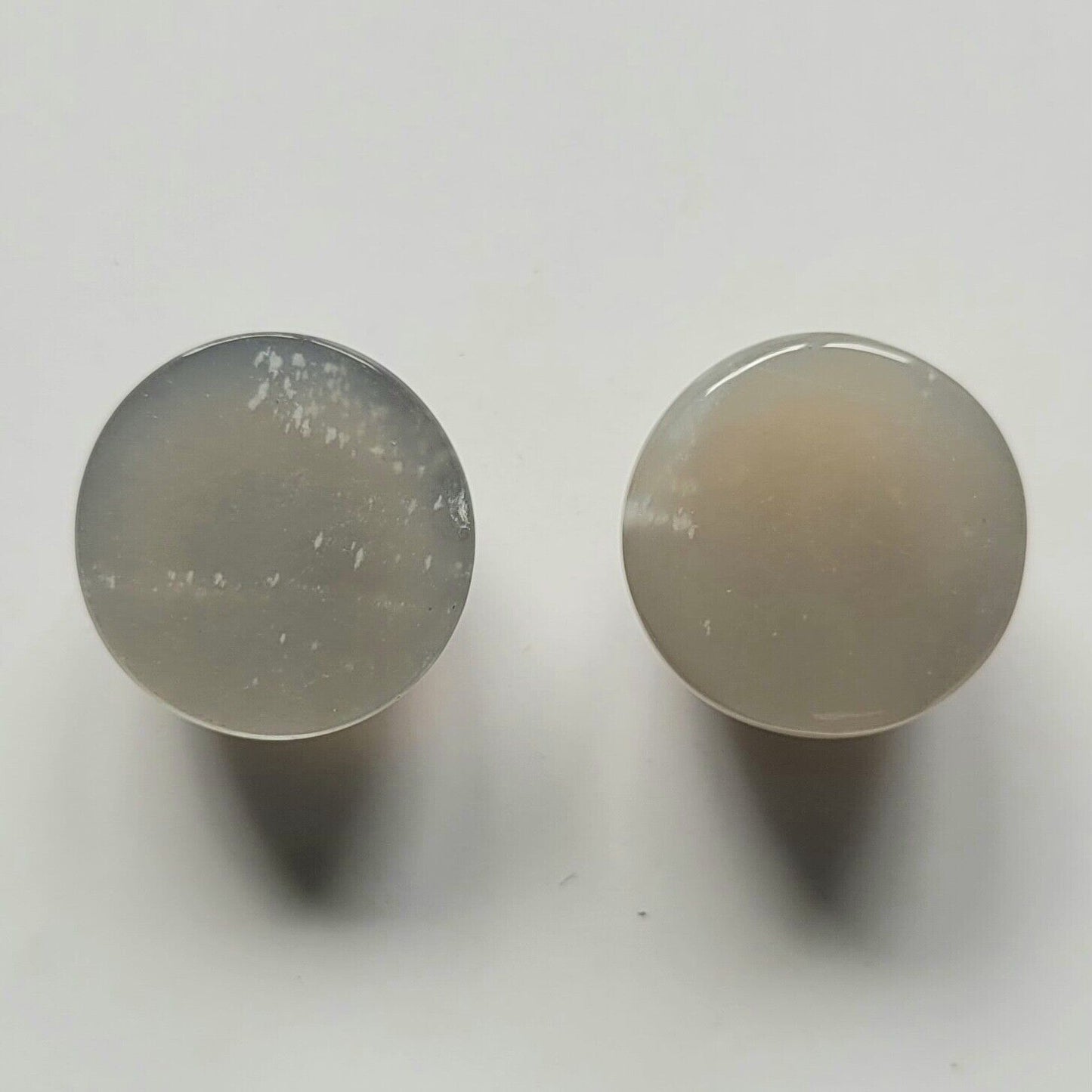 Moonstone Gray Round Cabochon Shiny Gemstones 14 mm 22,44 Carats Beautiful Pair