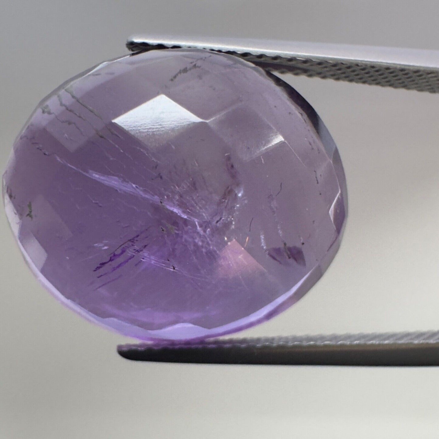 Amethyst Purple Oval Cut Faceted 19 x 16 mm 19,05 Carat With Inclusions