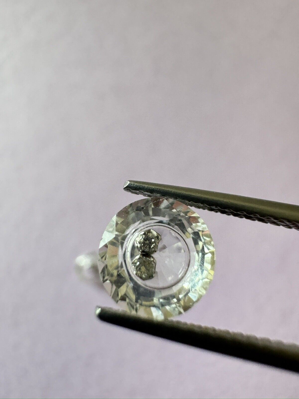 Very unusual pair of diamonds in rock crystal 2- 3,28cts