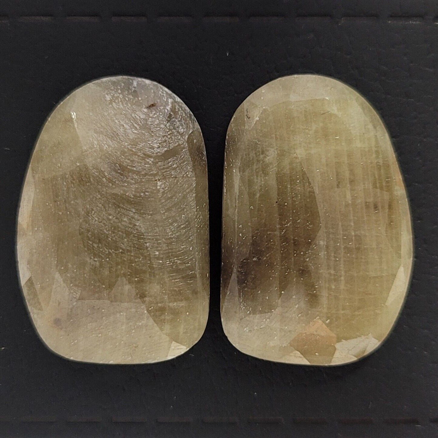 Sapphire Rose Cut Pair With Flat Back A Rare Find 46,72 Carat