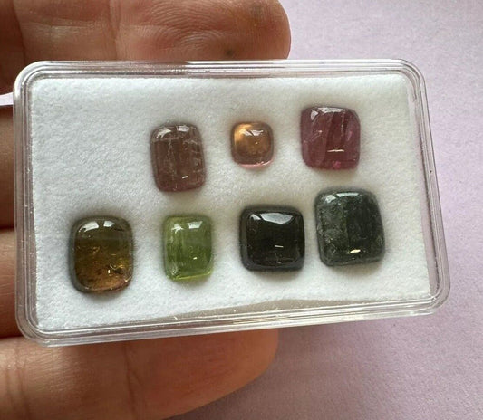 Turmalin-Cabochon in Rosa- und Grüntönen, 7 Stück, 25,62 ct