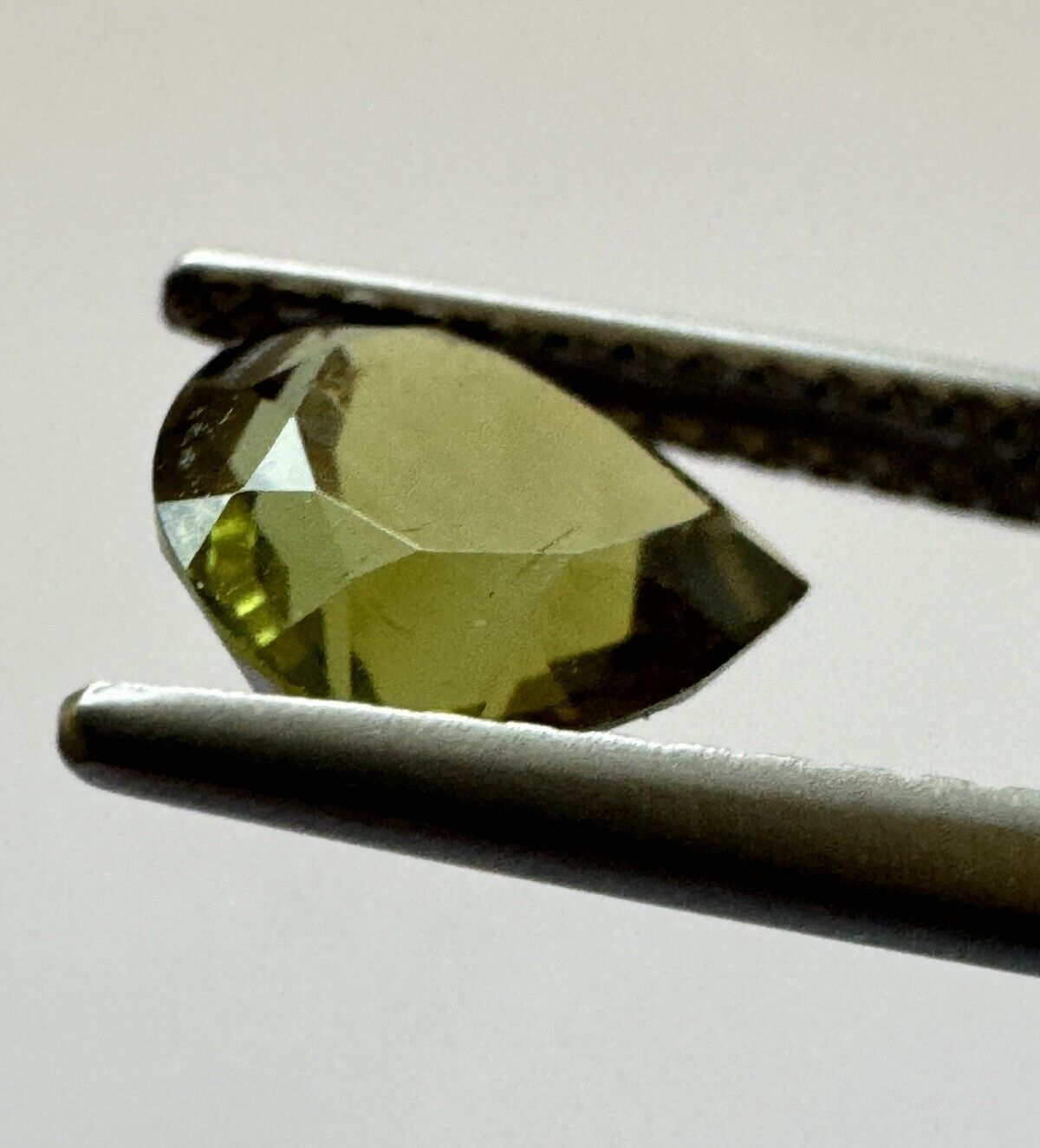 Unique, Green Pear-shaped Tourmalines 7,5mm x 7,7mm 4,50cts
