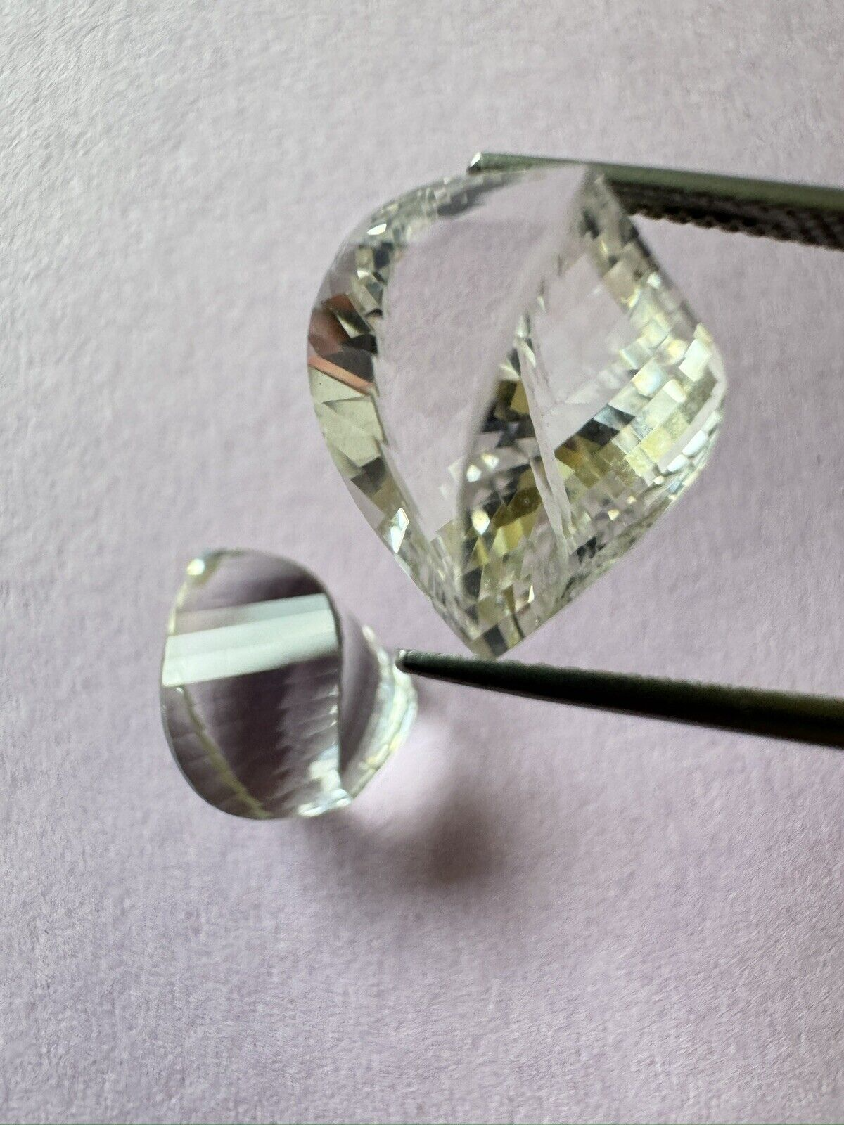 Rock Crystal with Beautiful Play of Light Fancy Cut 2 - 20,70cts