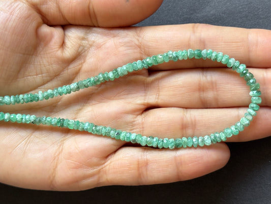Emerald in Beautiful Green Hues , fac. Rondelle Beads 41cm