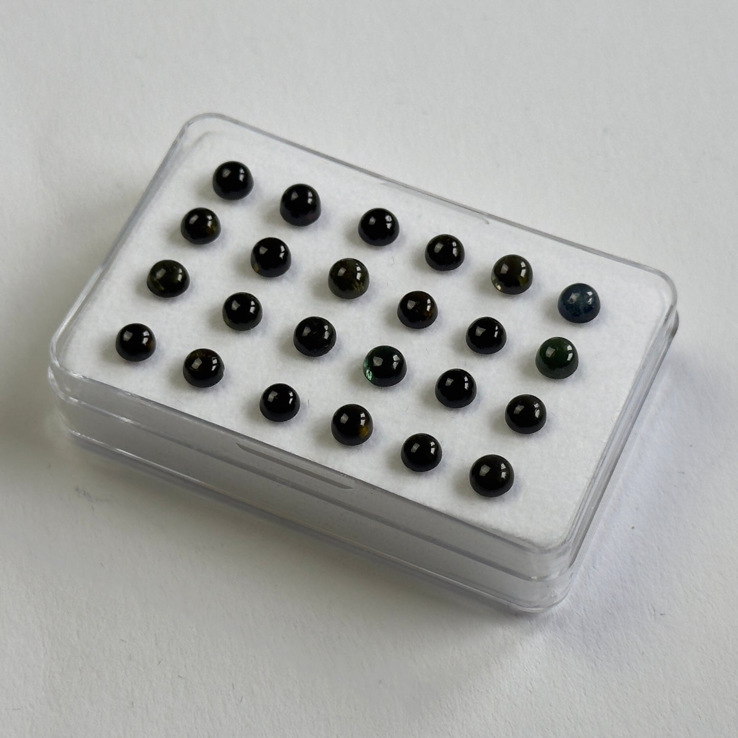 Green Tourmaline Cabochon Round 4mm