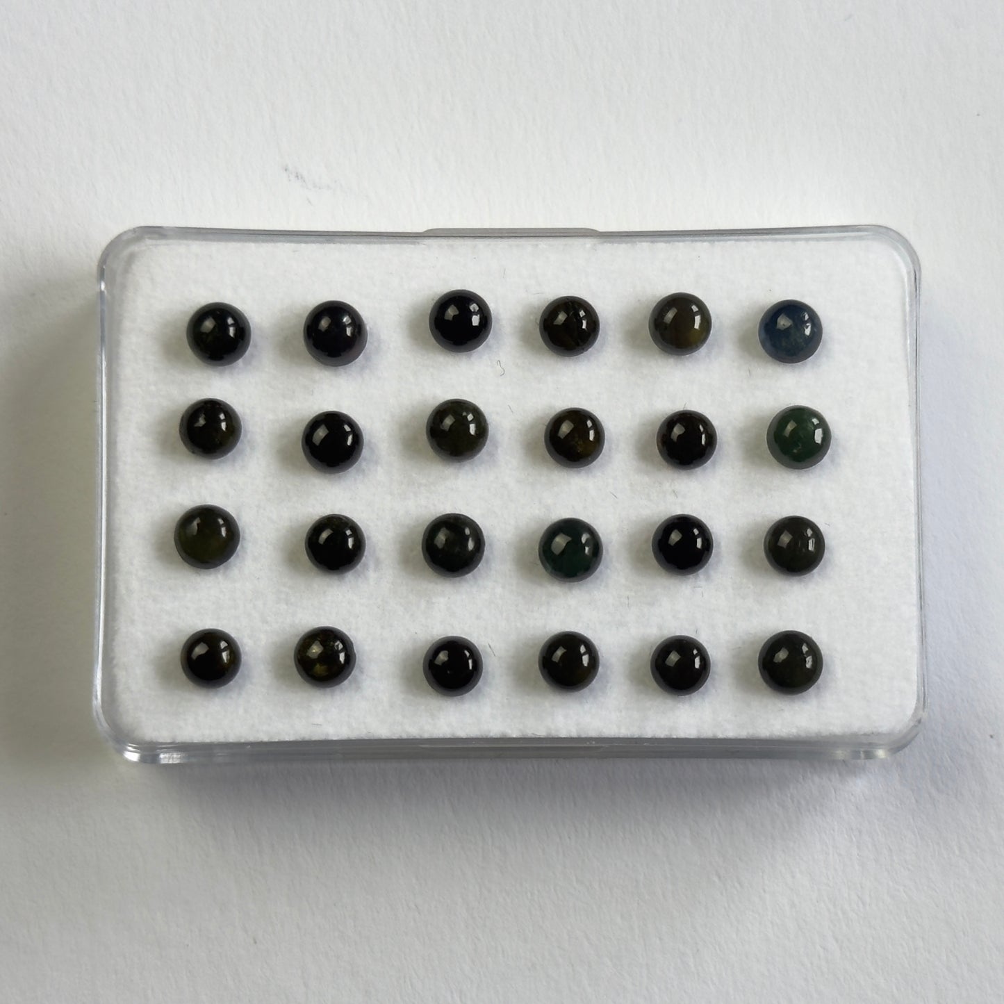 Green Tourmaline Cabochon Round 4mm