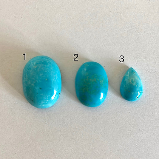 Very Beautiful Turquoise Cabochon and Drip