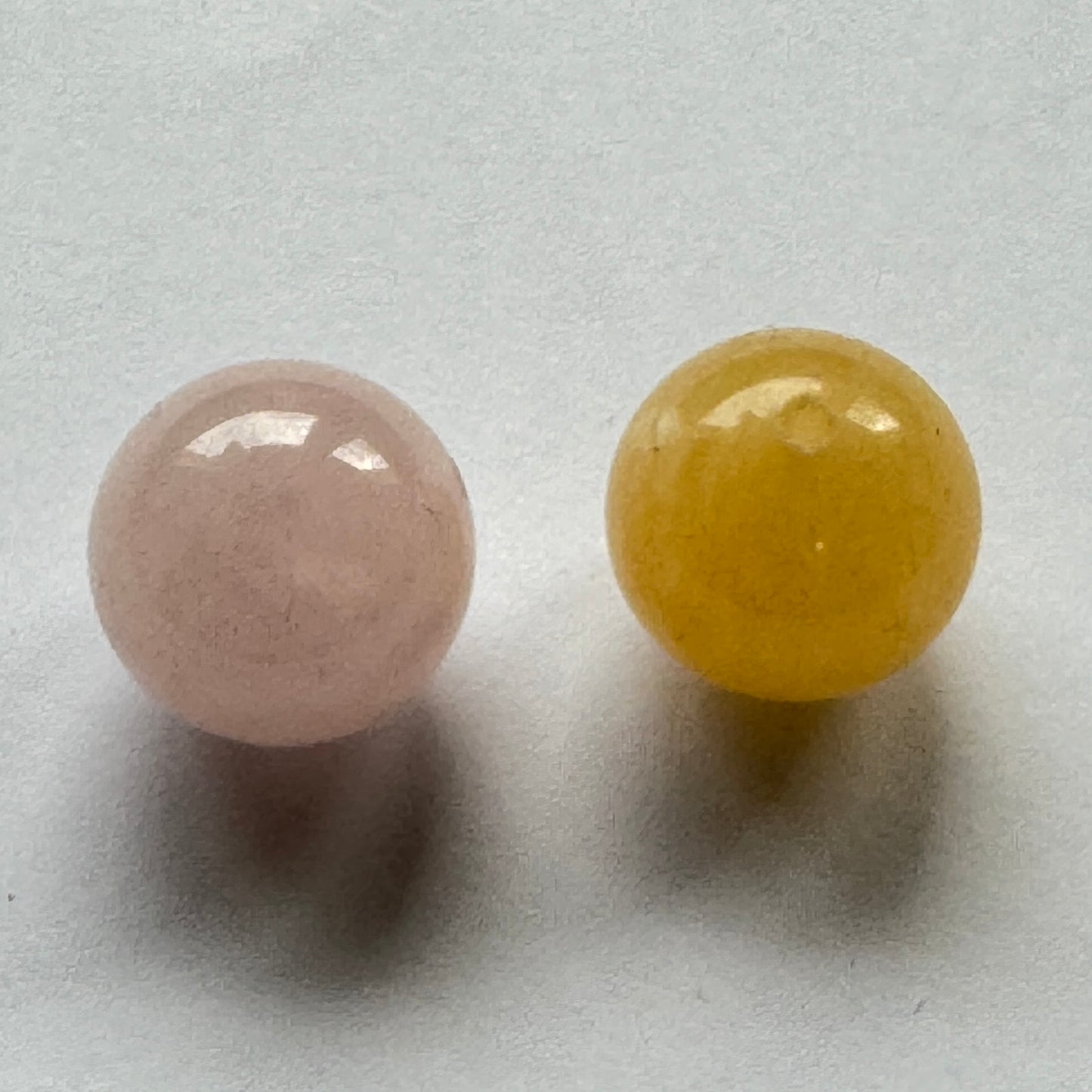 6 Pieces Beautiful Colorful Round Quartz Loose Beads With Holes Like A Chewing Gum