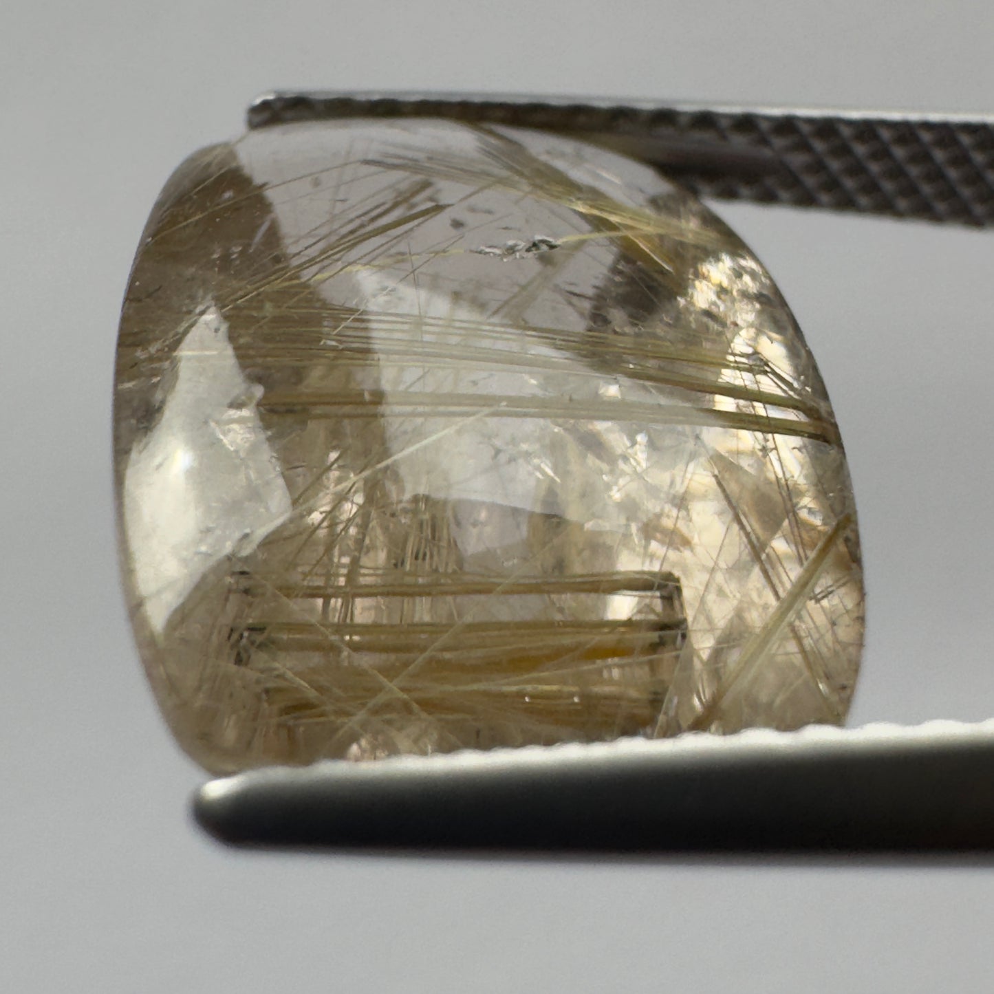 Beautiful Gold Rutile Venus Hair 16,6mm x 11,87mm 8,80cts