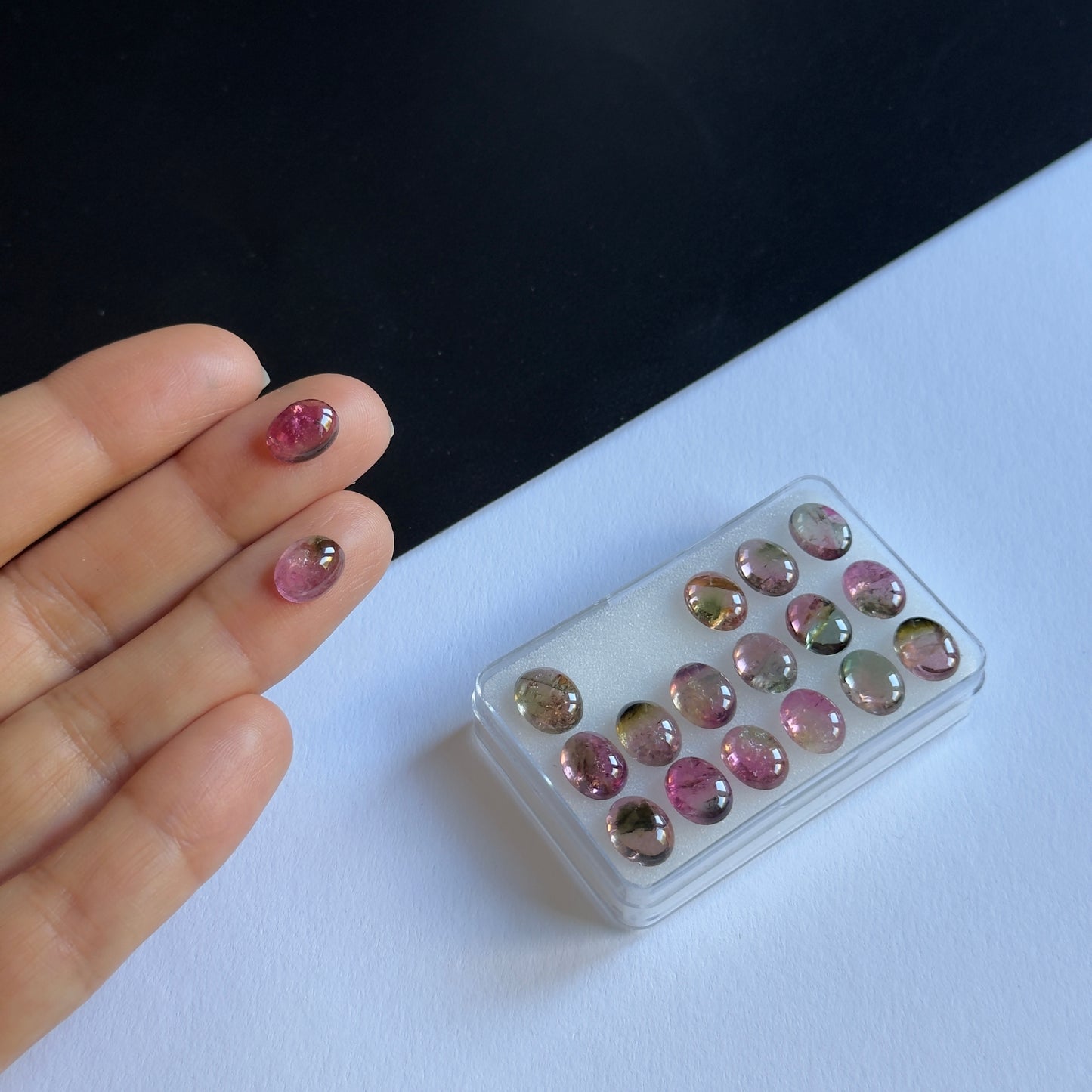 Natürlicher mehrfarbiger Turmalin Cabochon Oval 1 Stück
