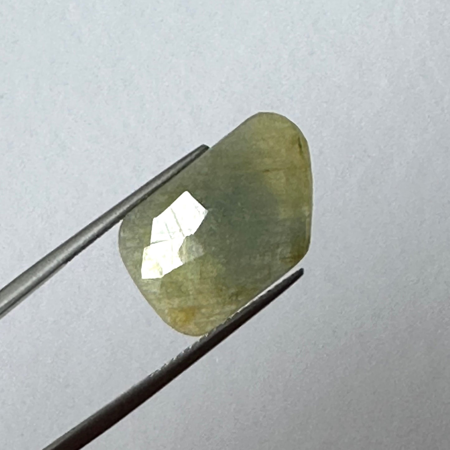 Mehrfarbiger Saphir im Rosenschliff mit flachem Boden, Paar, sehr selten, 23,33 Karat