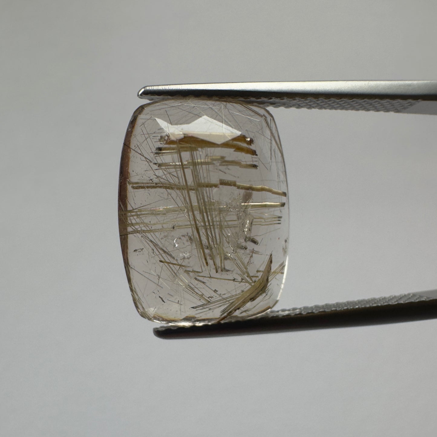 Beautiful Gold Rutile Venus Hair 16,6mm x 11,87mm 8,80cts