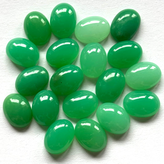 Chrysoprase Cabochons 15mm -16mm / Sold as a pack of 4 pieces