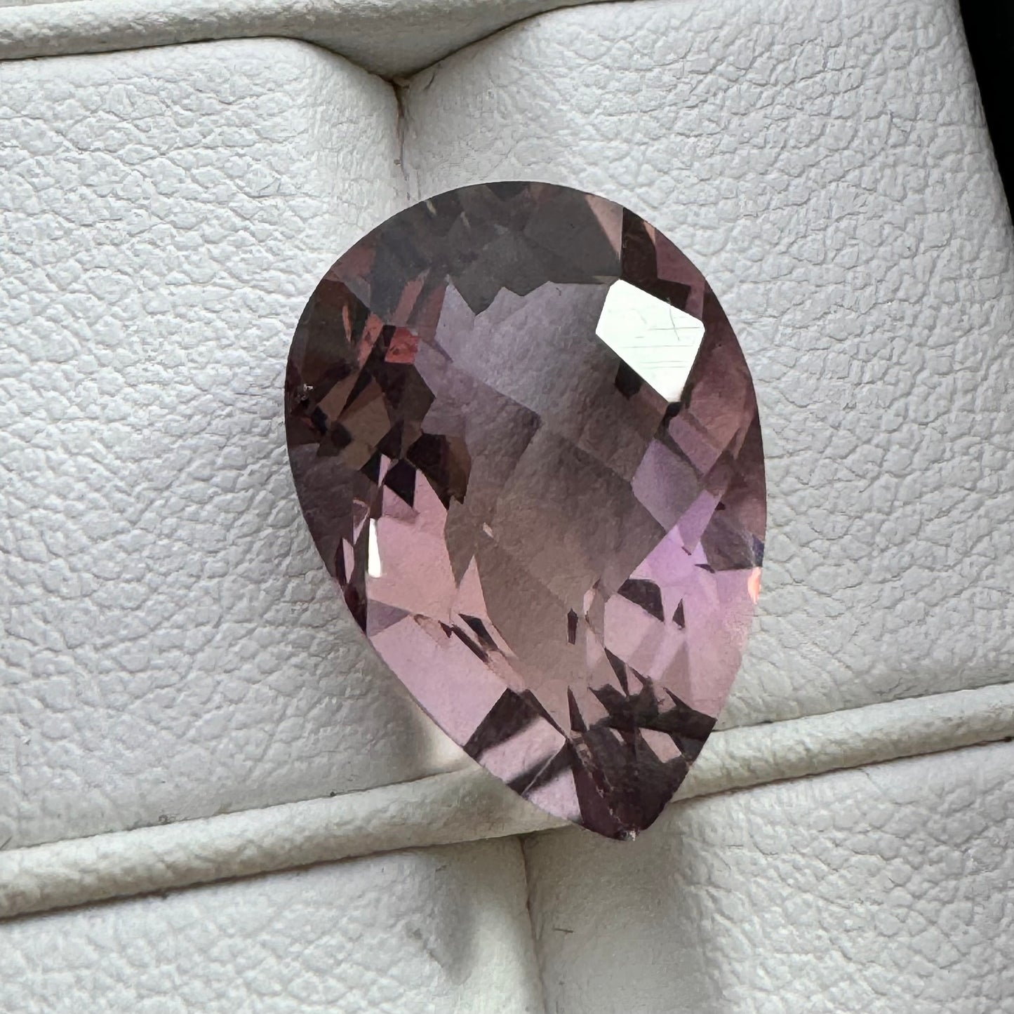 Amethyst Purple Cut Faceted Drop Very Nice 17,8x11,8mm 9,21cts
