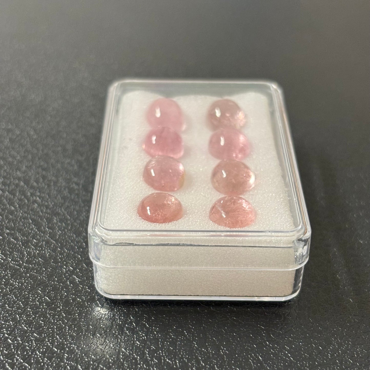 1 Piece Pink Tourmaline Oval Cabochon With Inclusions Approx. 10x8mm 3,36 Cts.