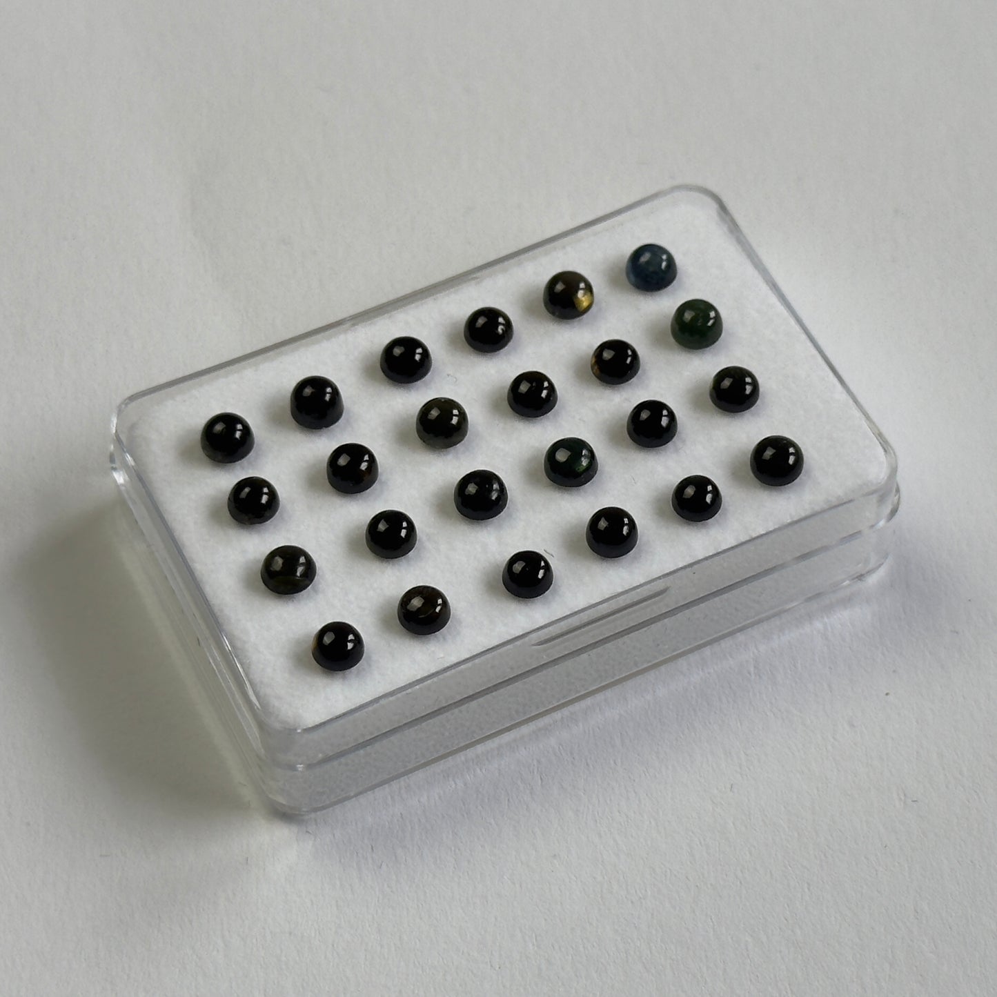 Green Tourmaline Cabochon Round 4mm
