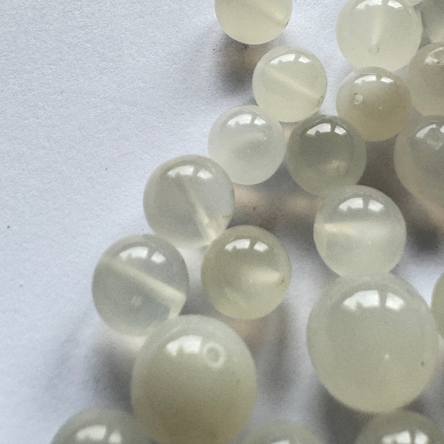 10 Pieces Cloudy Round Rare White Moonstone Loose Beads With Hole 8 - 9 mm