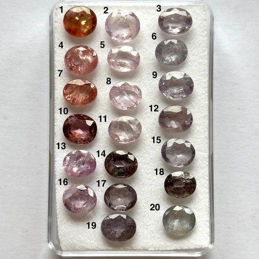 Spinell, oval, facettiert