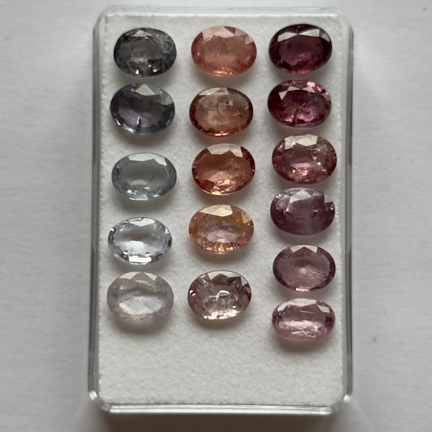 Many colours Spinel Faceted Oval
