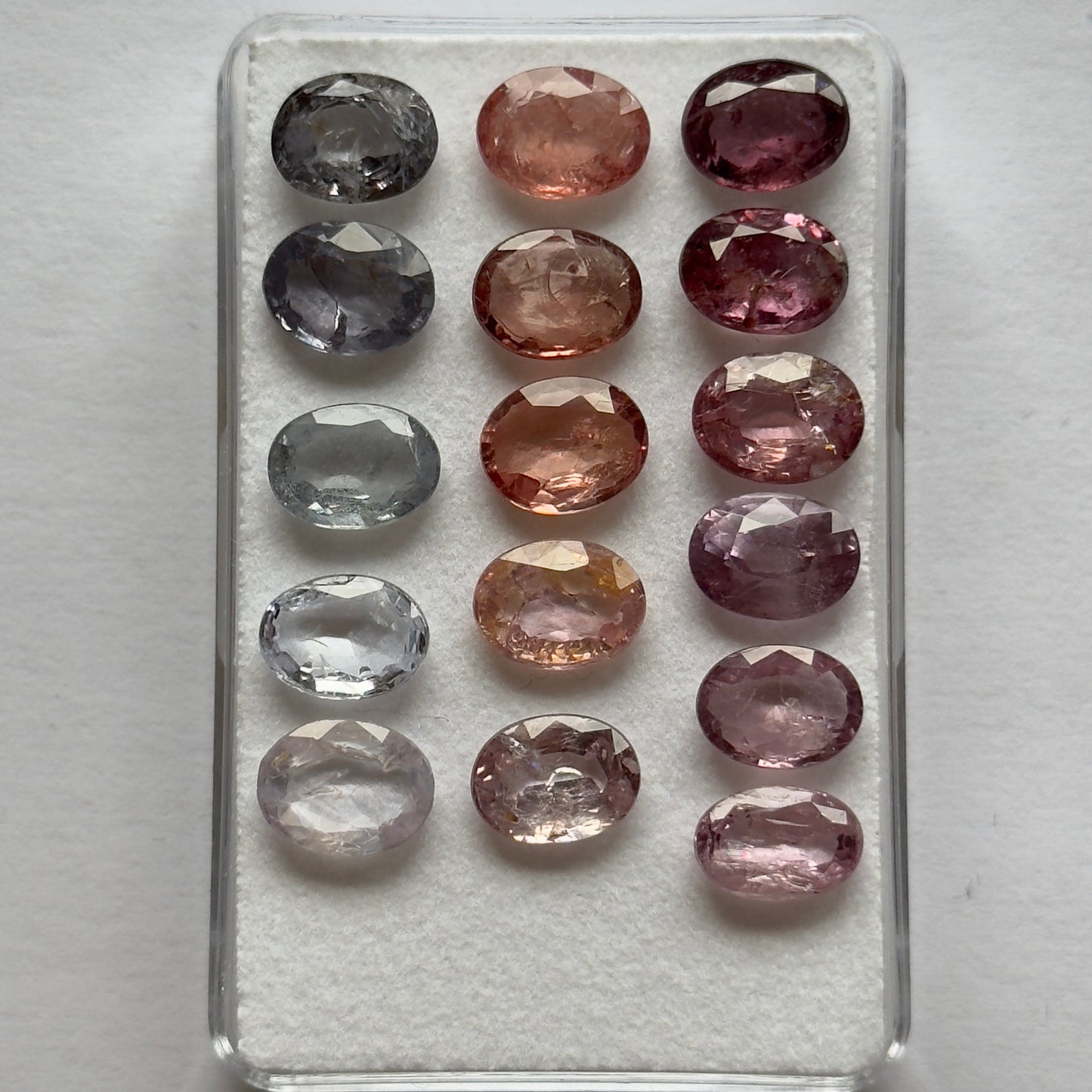Many colours Spinel Faceted Oval