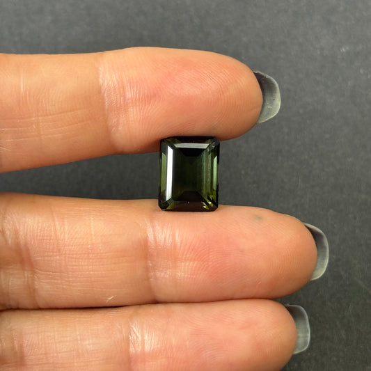 Secret Forest Grüner Turmalin Smaragdschliff 6,19 ct 18,9 x 11,3 mm