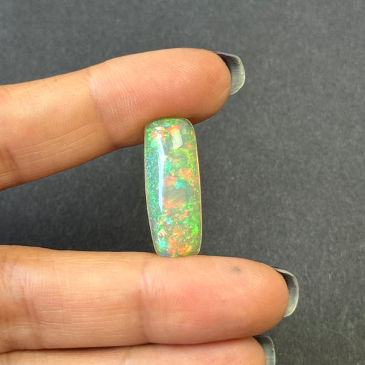 Breath-taking Opalescent Opal cabochon 9.15cts 24.1x9.4x7.1mm