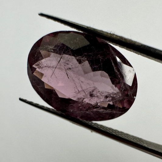 Eb001313, Tourmaline, 5.50 cts, 14.4x 10.2x 6 mm