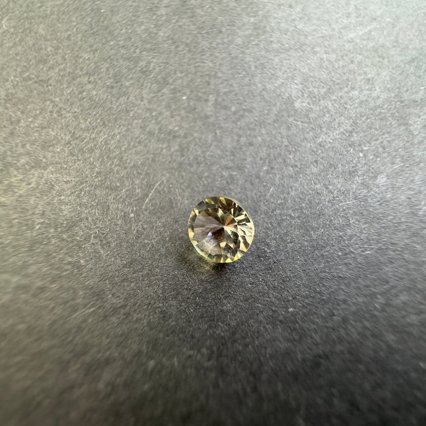 This stunning round, faceted colourless Tourmaline - 0.51cts