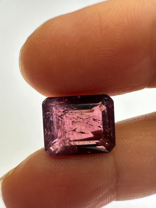 TR242, Turmalin, 6,16 Karat, 12,2 x 10 x 5,9 mm
