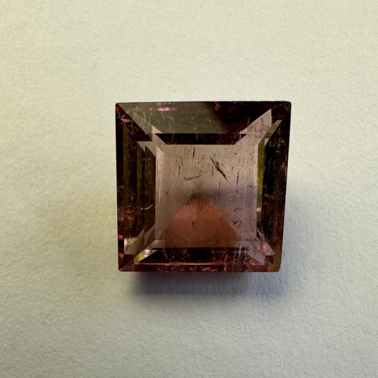 Eb001299 Exquisite clarity and a stunning purple colour! Tourmaline, 5.42Cts, 10 x 10 x6 mm